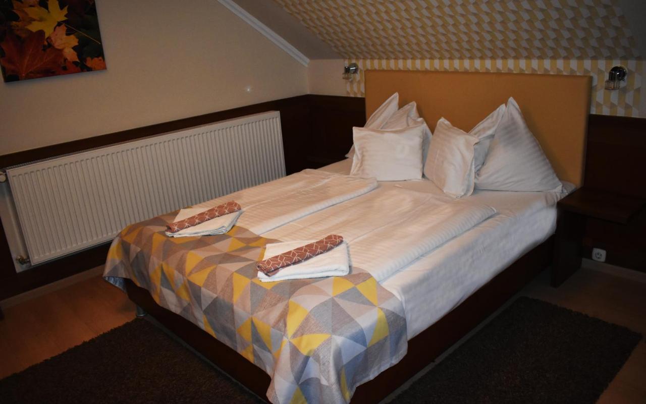 Hajdúszoboszló Hotel Pavai מראה חיצוני תמונה