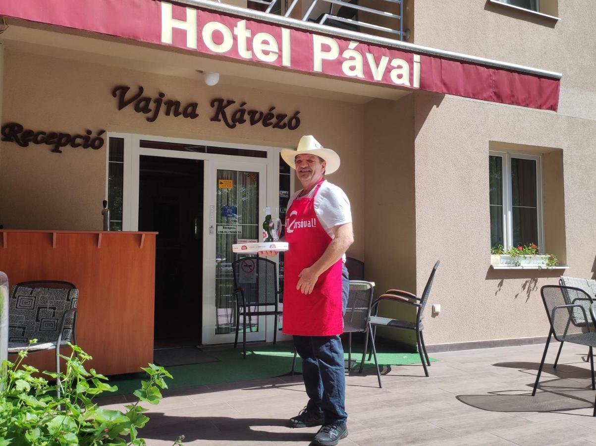 Hajdúszoboszló Hotel Pavai מראה חיצוני תמונה