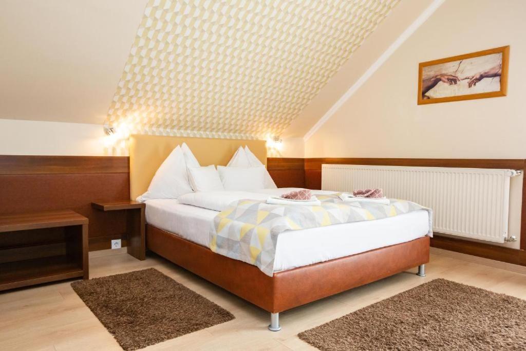Hajdúszoboszló Hotel Pavai מראה חיצוני תמונה