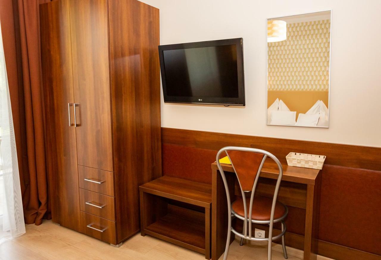 Hajdúszoboszló Hotel Pavai מראה חיצוני תמונה