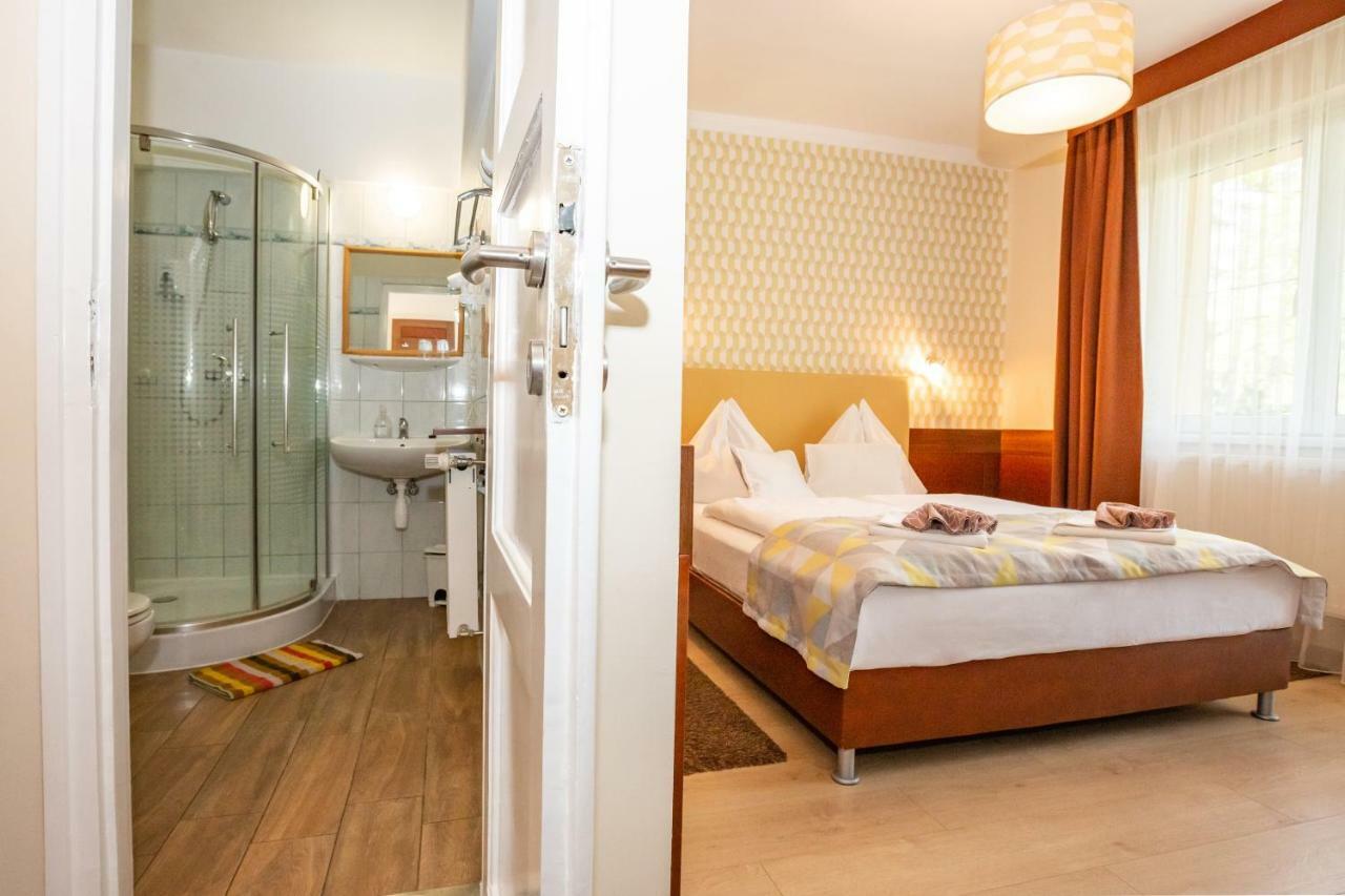 Hajdúszoboszló Hotel Pavai מראה חיצוני תמונה